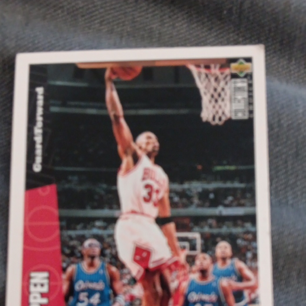 Dynamic Basketball Trading Card - Red and White